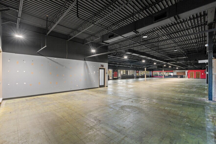 More Photos Of 8733 Highway 17 Byp S, Myrtle Beach Office For Lease