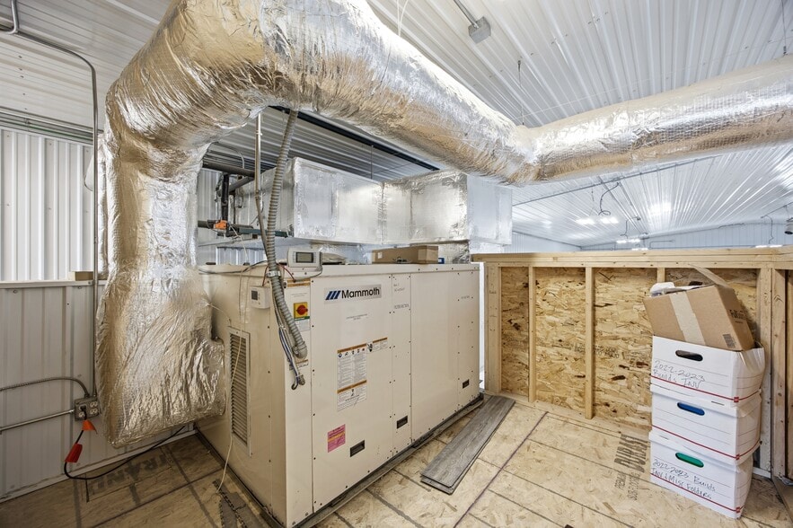 More Photos Of 3320 39th St S, Fargo Warehouse For Sale