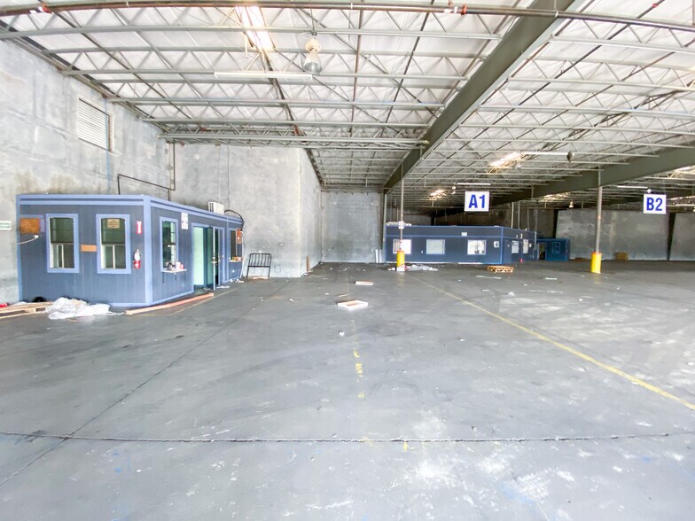 More Photos Of 801 Hallmark Dr, Laredo Warehouse For Lease