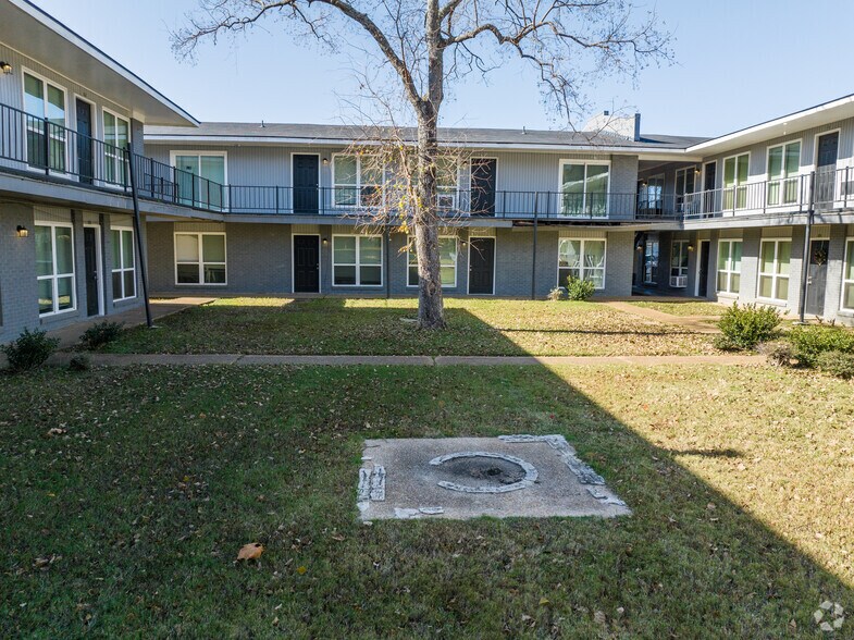 More Photos Of 621 Houston Ave, Jackson Apartments For Sale