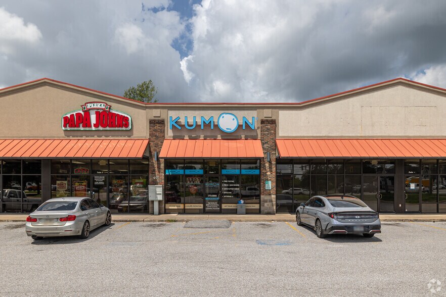 More Photos Of 231 N Walton Blvd, Bentonville Storefront For Lease