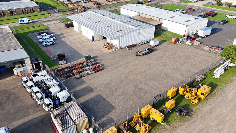 Primary Photo Of 8916 Maislin Dr, Tampa Warehouse For Lease