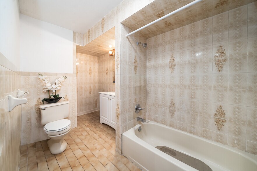 More Photos Of 103-105 Devon St, Kearny Apartments For Sale