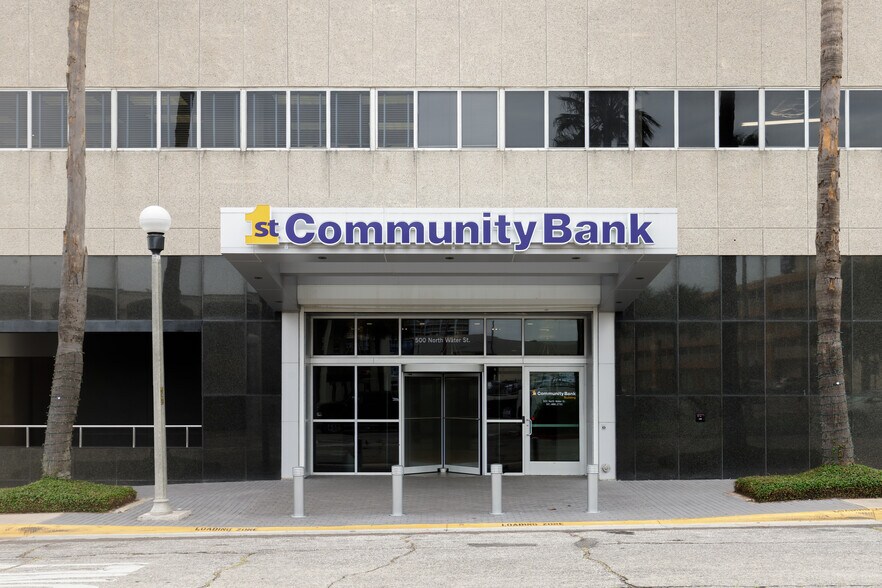 More Photos Of 500 N Water St, Corpus Christi Office For Lease