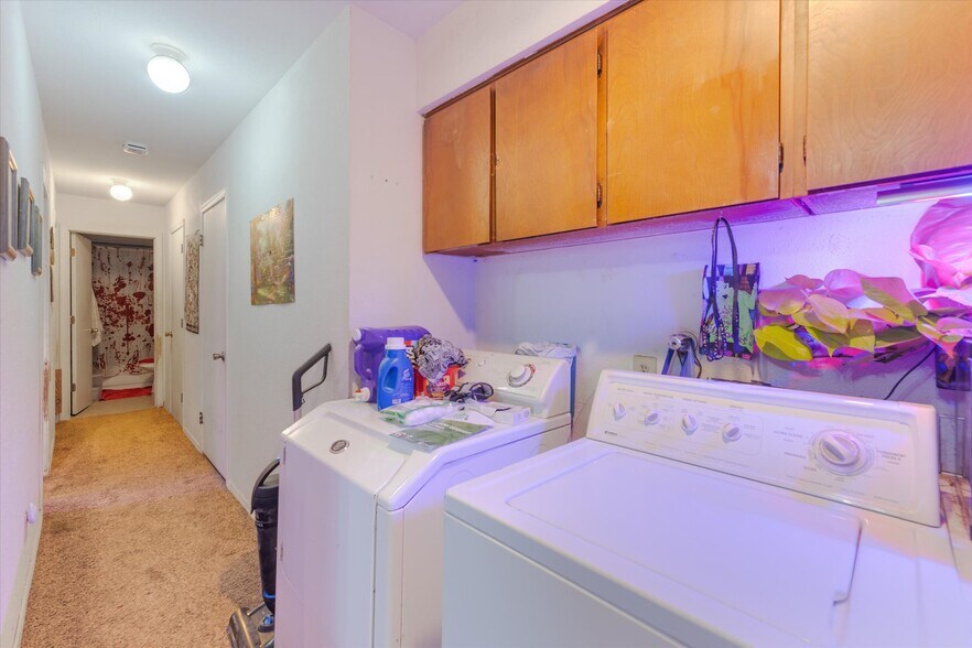 More Photos Of 227 24th Ave, Longview Apartments For Sale