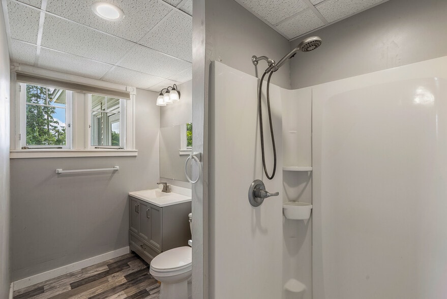 More Photos Of 2665 Boston Tpke, Coventry Funeral Home For Sale