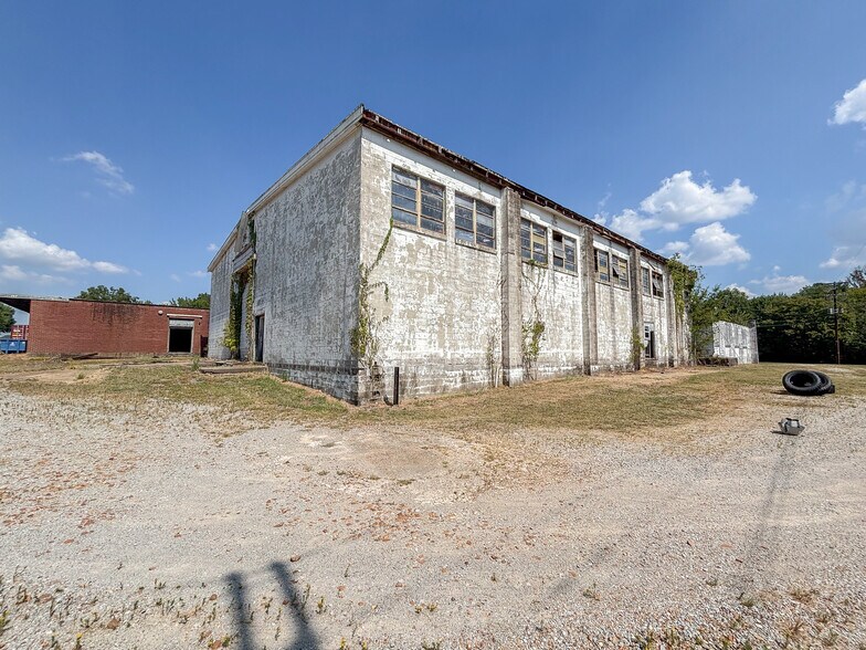 More Photos Of 51 Lashunda Jones Dr, Munford Industrial For Sale