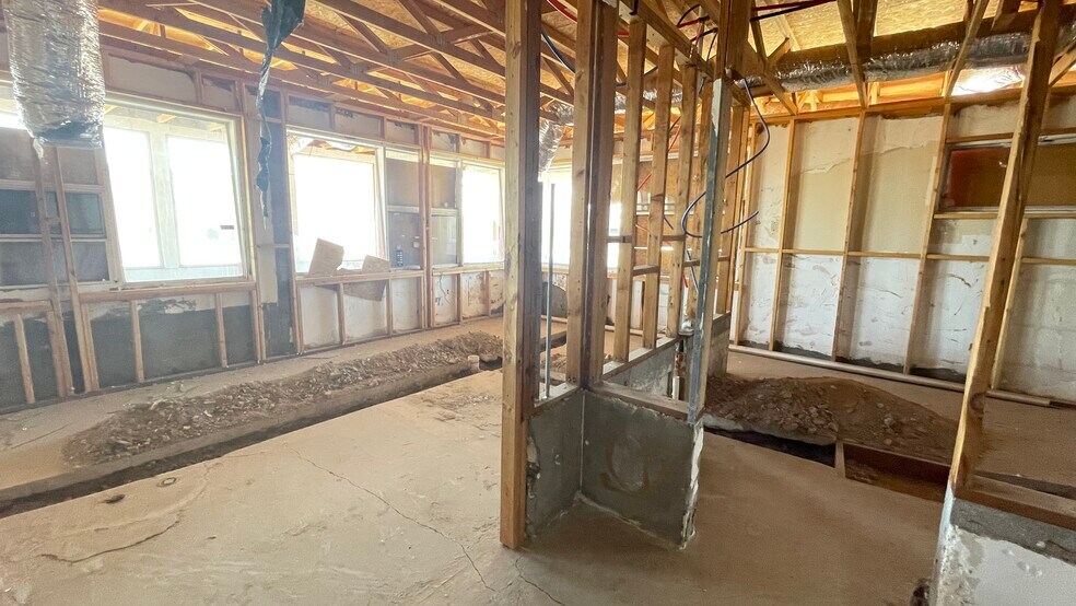 More Photos Of 701 W Broadway St, Needles Fast Food For Sale