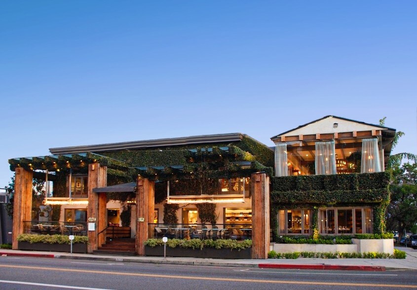 More Photos Of 8722 W 3rd St, Los Angeles Restaurant For Lease