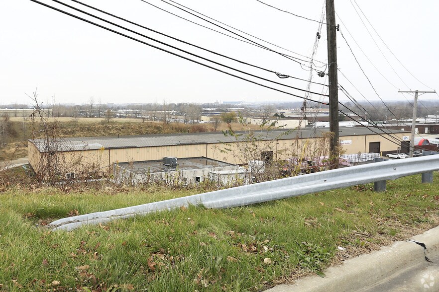 More Photos Of 5000 Van Epps Rd, Brooklyn Heights Warehouse For Lease