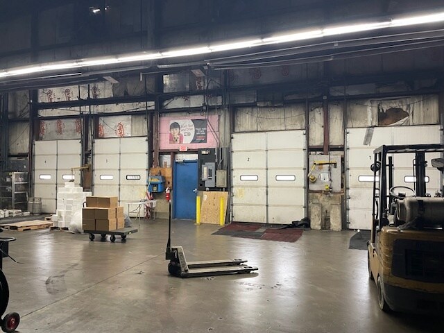 More Photos Of 1522 Manchester Rd, West Carrollton Warehouse For Sale