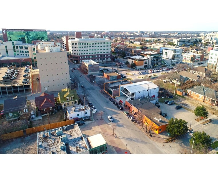 More Photos Of 1512 W Magnolia Ave, Fort Worth Restaurant For Lease