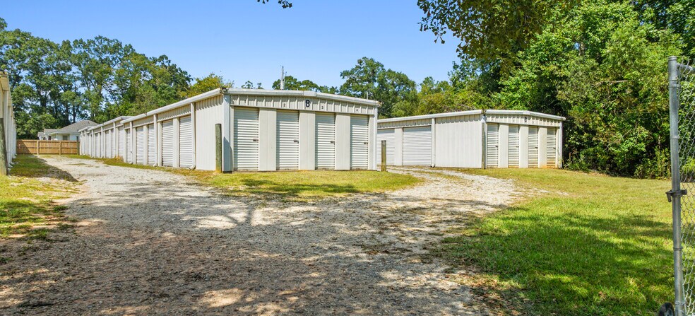 More Photos Of 751 Sycamore Rd, Carriere Self Storage For Sale