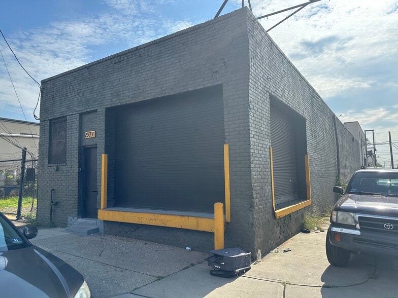 More Photos Of 75 Goble St, Newark Warehouse For Sale