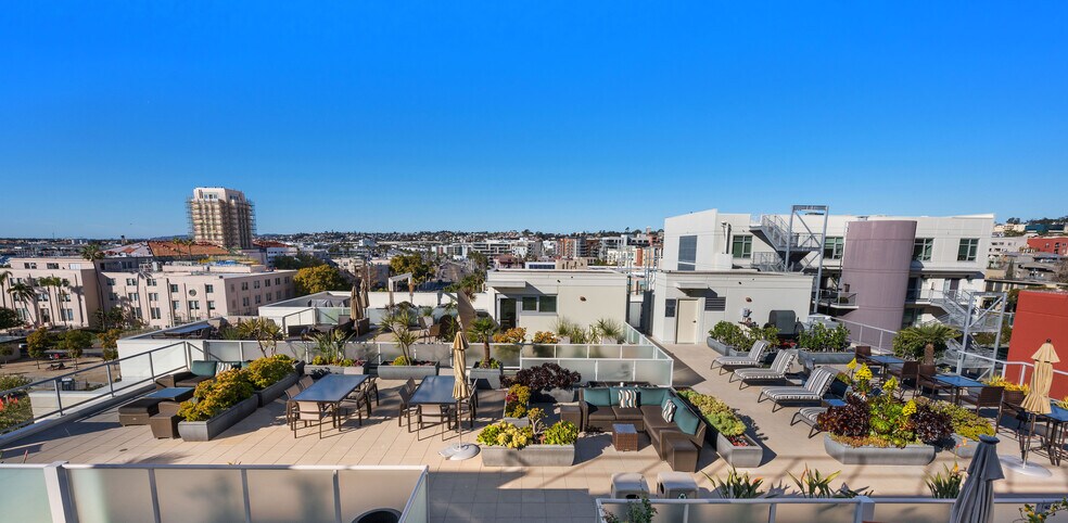 More Photos Of 1431 Pacific Hwy, San Diego Loft Creative Space For Lease