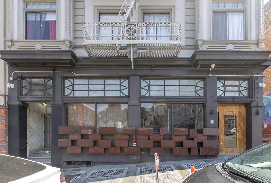 Primary Photo Of 373-377 Broadway St, San Francisco Storefront Retail Residential For Lease