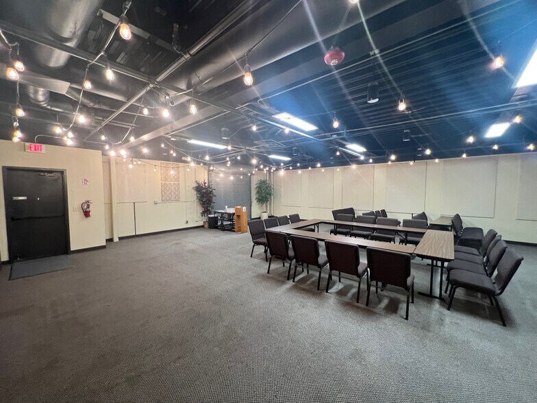 More Photos Of 385 Gentry Way, Reno Office For Sale