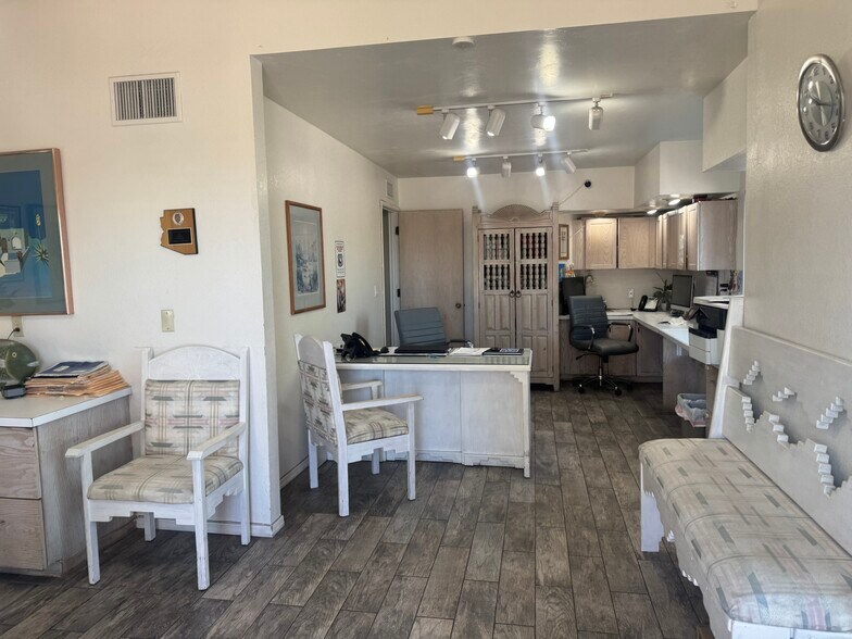 More Photos Of 190 W Valencia Rd, Tucson Apartments For Sale