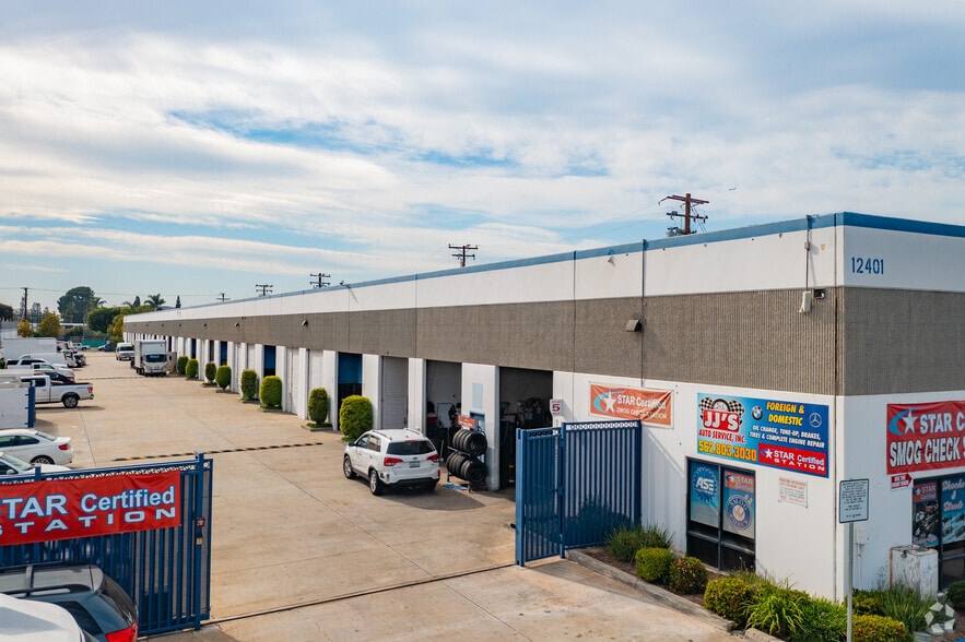 Primary Photo Of 12401 Woodruff Ave, Downey Warehouse For Lease