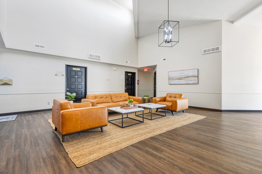 More Photos Of 3910 S Old Highway 94, Saint Charles Unknown For Lease