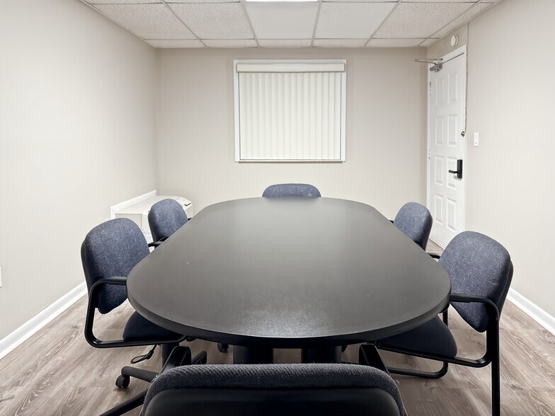 More Photos Of 452 Osceola St, Altamonte Springs Coworking Space