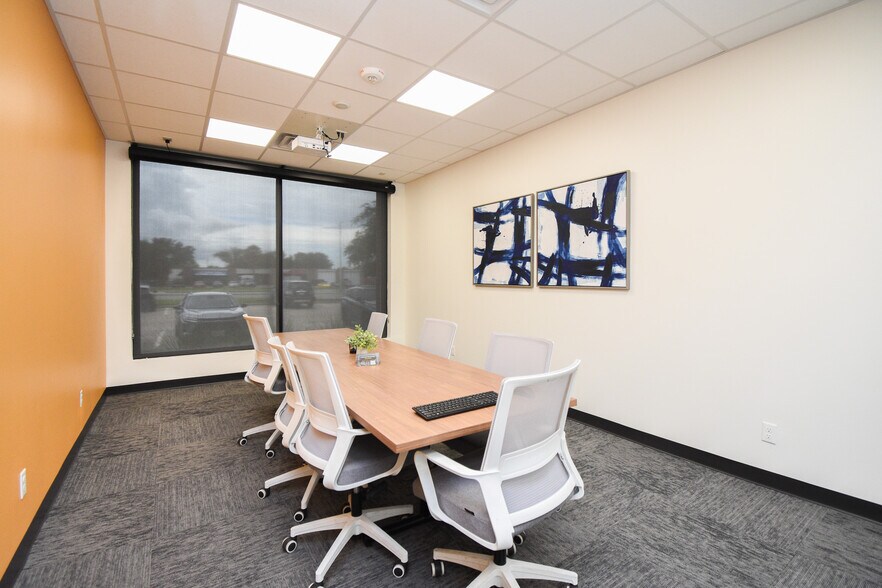 More Photos Of 4800 N Navarro St, Victoria Freestanding For Lease