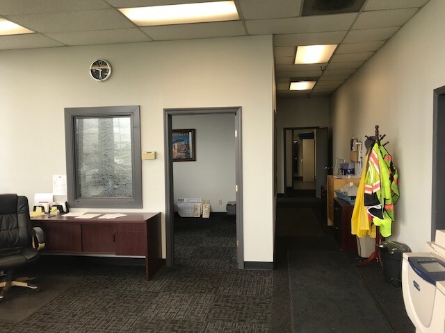 More Photos Of 4200 Industry Dr E, Fife Warehouse For Lease