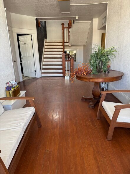 More Photos Of 1522 Montana Ave, El Paso Loft Creative Space For Sale