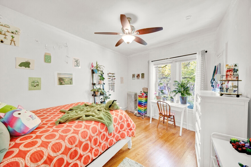 More Photos Of 1024 Noyes St, Evanston Apartments For Sale