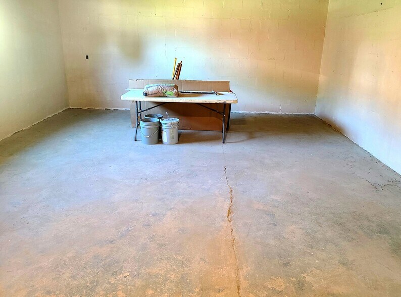 More Photos Of 12-16 S Pine St, Wendell General Retail For Sale