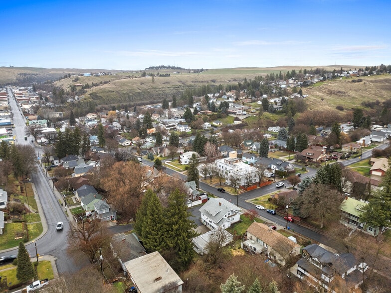 More Photos Of 1002 S Mill St, Colfax Manufactured Housing Mobile Home Park For Sale