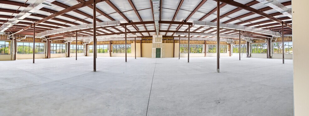 More Photos Of 430 College Dr, Middleburg Medical For Sale