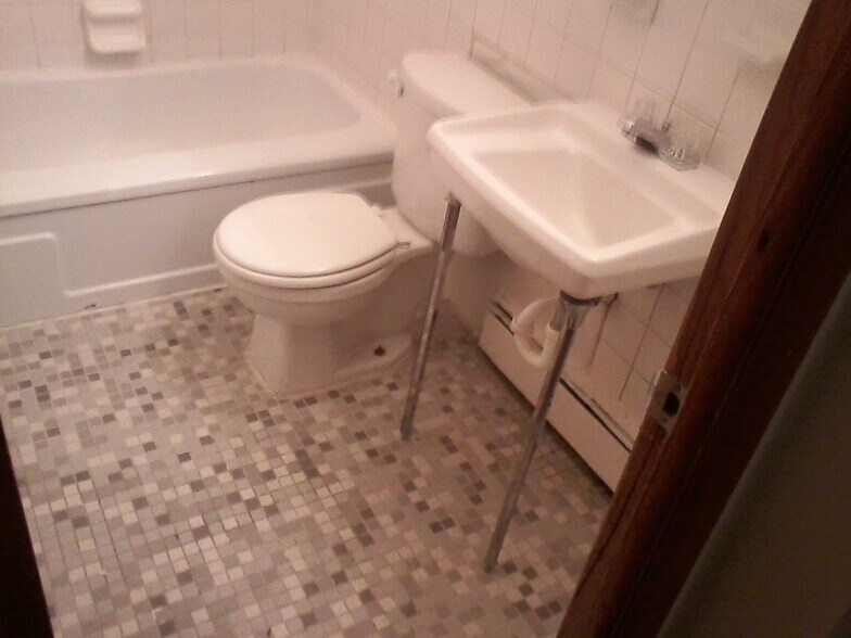 More Photos Of 1845 Cliffview Rd, Cleveland Apartments For Sale