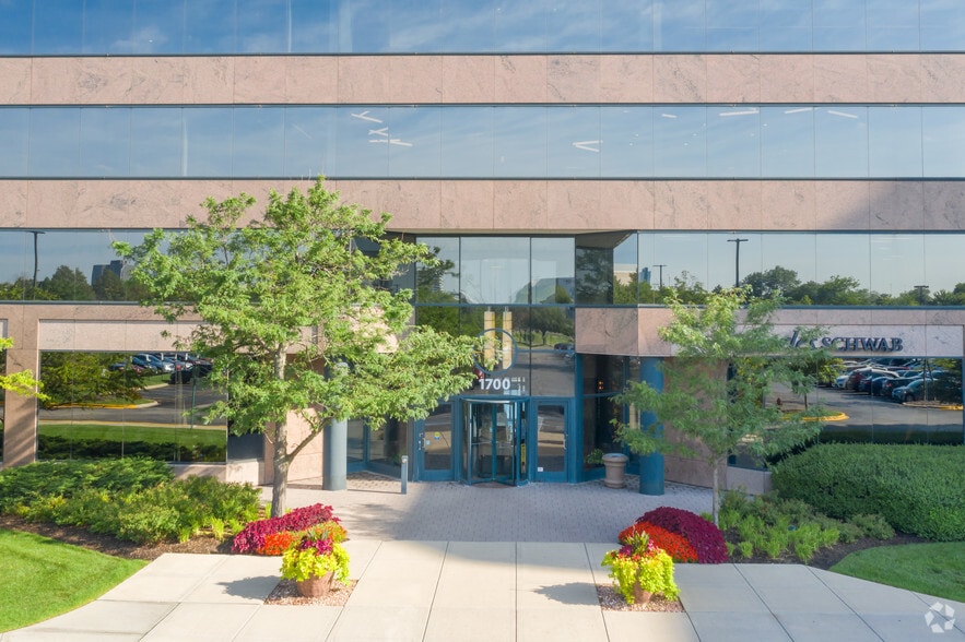 More Photos Of 1700 E Golf Rd, Schaumburg Office For Lease