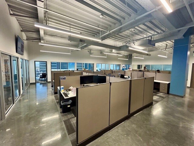 More Photos Of 1064 S North County Blvd, Pleasant Grove Office For Lease