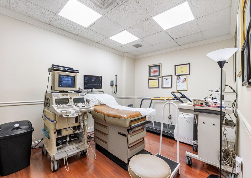 More Photos Of 400 E 57th St, New York Apartments For Lease