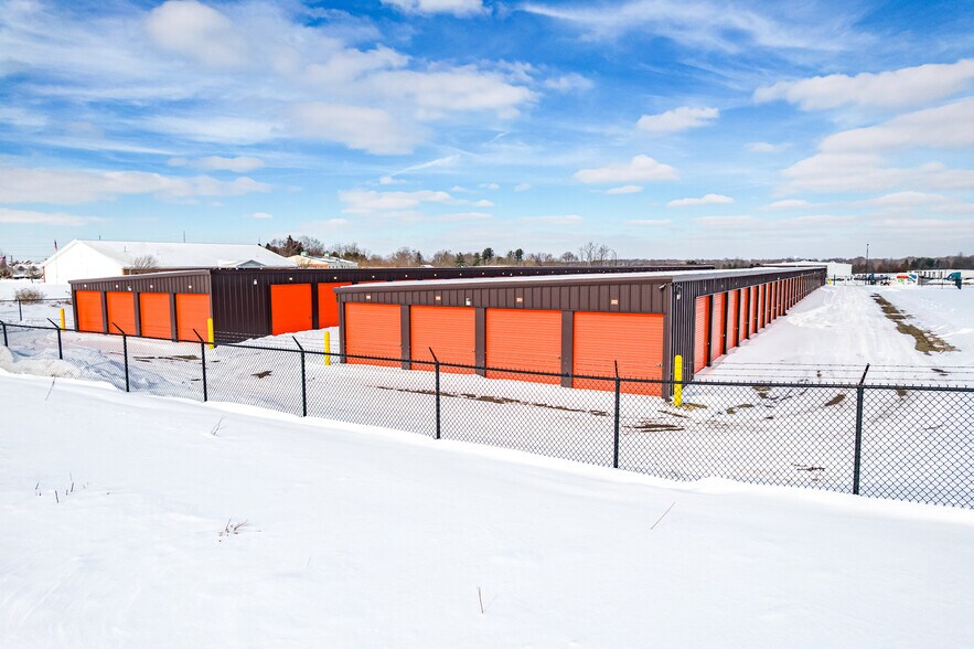More Photos Of 2851 Business Pl SE, Massillon Self Storage For Sale