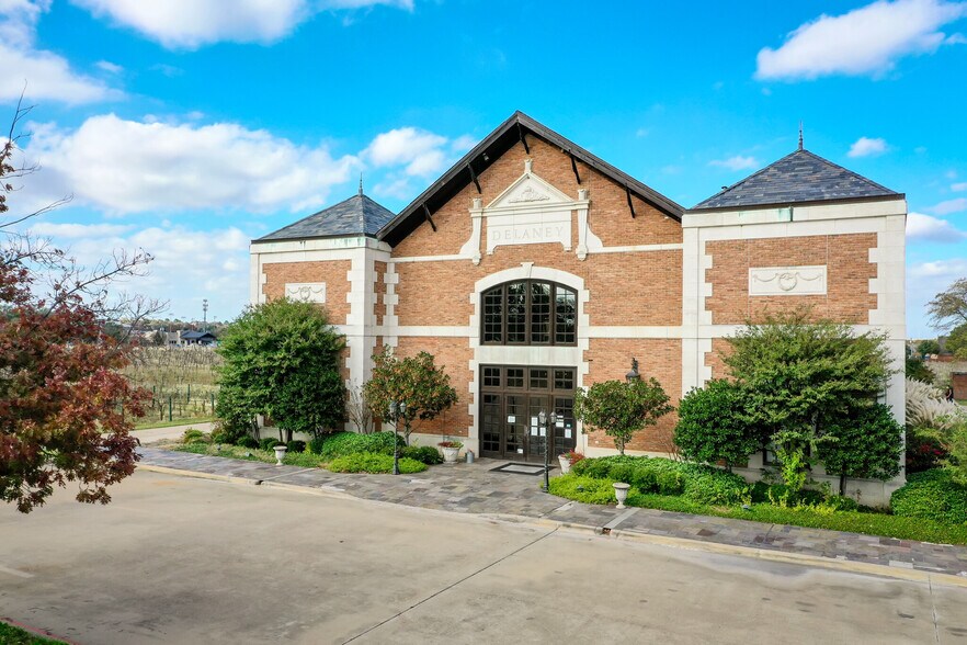 More Photos Of 2000 Champagne Blvd, Grapevine Specialty For Sale