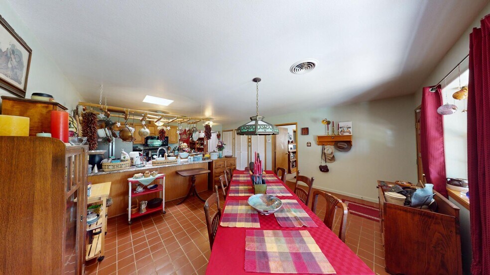 More Photos Of 1804 E College Blvd, Roswell General Retail For Sale