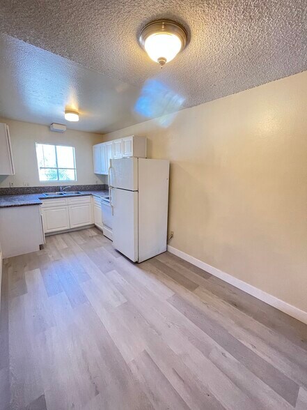 More Photos Of 1709 Fairfield Ave, Las Vegas Apartments For Sale