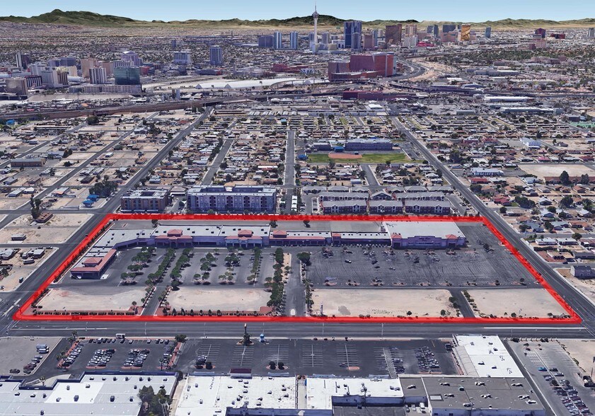 More Photos Of 921-1061 W Owens Ave, Las Vegas General Retail For Lease