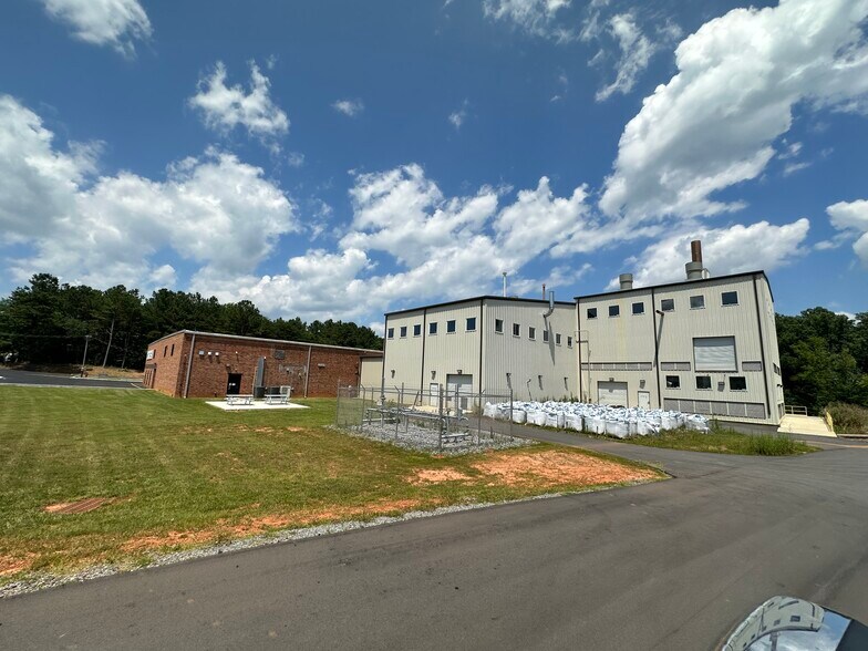 More Photos Of 119 Metrolina Dr, Shelby Manufacturing For Sale