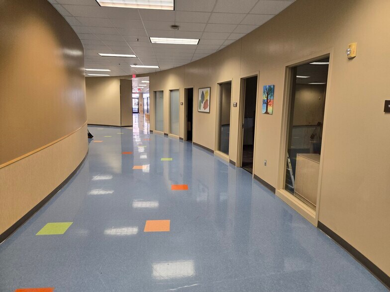 More Photos Of 10450 Hickman Mills Dr, Kansas City Daycare Center For Lease