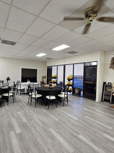 More Photos Of 1011-1021 Mason St, Vacaville Unknown For Lease