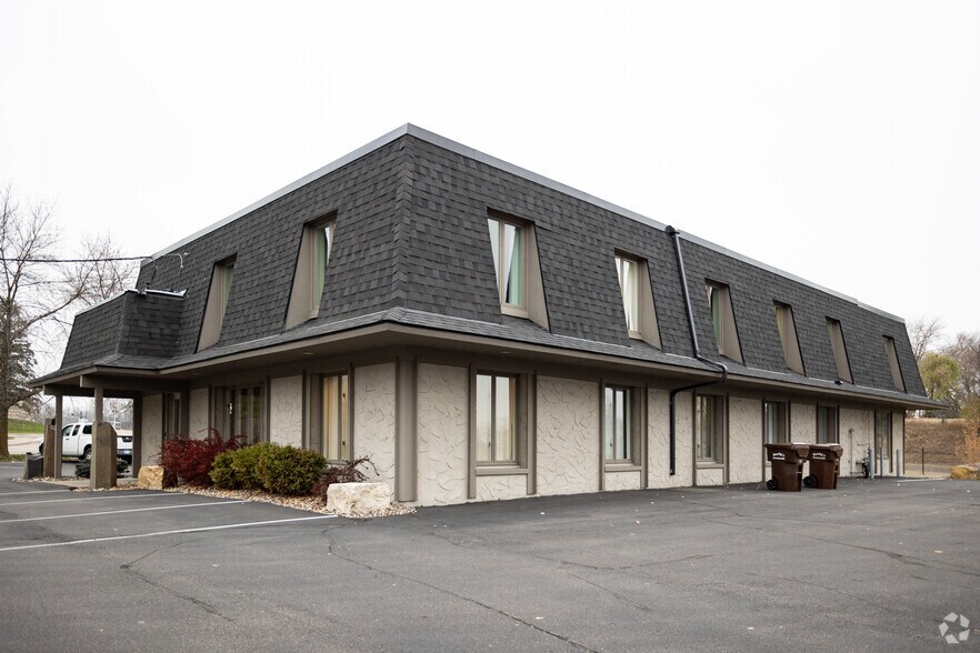 Primary Photo Of 18001 Highway 7, Minnetonka Office For Sale