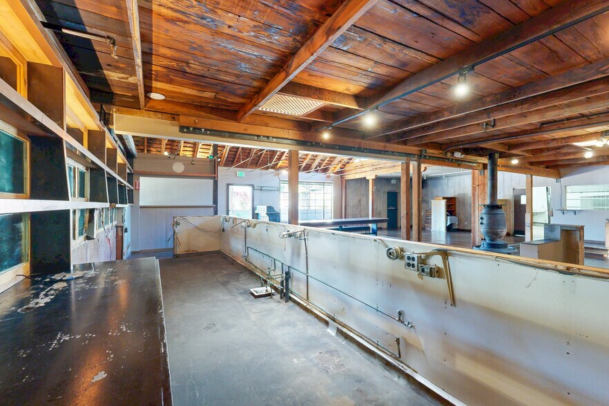 More Photos Of 5862-5872 Doyle St, Emeryville Restaurant For Sale