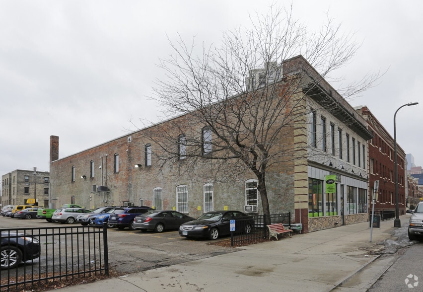 More Photos Of 609 S 10th St, Minneapolis Storefront Retail Office For Lease