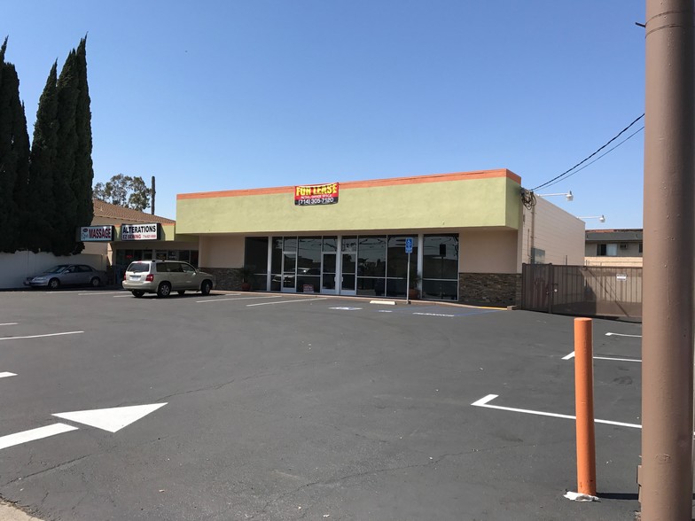 Primary Photo Of 6901-6921 Cerritos Ave, Stanton Storefront Retail Office For Lease