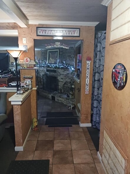More Photos Of 4161 Hwy 62 SW, Mountain Home Restaurant For Sale