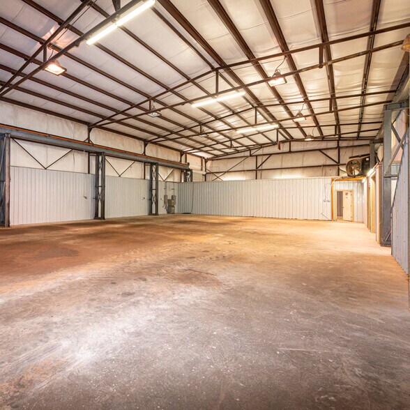 More Photos Of 82 US-82 Hwy, Alamogordo Warehouse For Sale